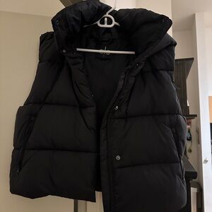 ALO Yoga Black Puffer Vest